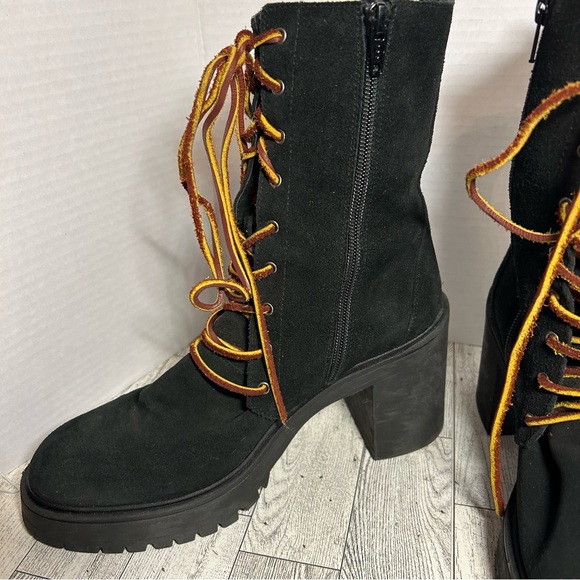 Free People black suede chunky boots. Lace up size 40 - Picture 4 of 11